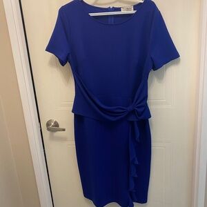 Comfortable dress. Great to wear for vacation or dinner.